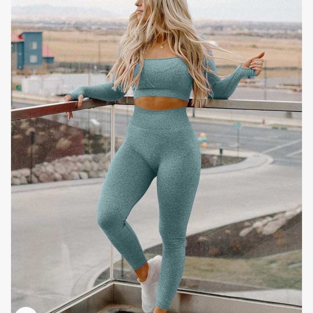 Brand new 2 piece workout outfit